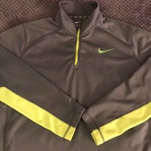 Nike therma fit